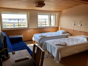 Фото номера Двухместный номер эконом-класса с 2 отдельными кроватями Отель Hotel Palomestari г. Кеми 3