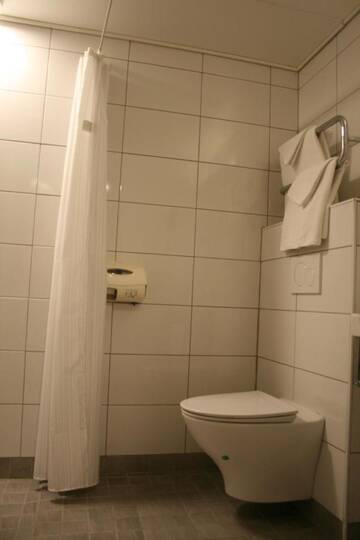 Фото номера Двухместный номер с 2 отдельными кроватями Отель Hotel Palomestari г. Кеми 9