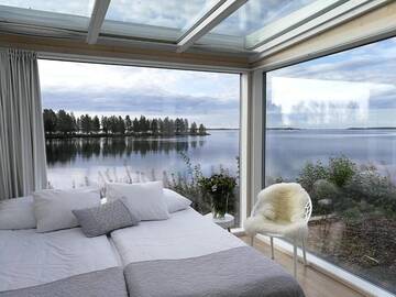 Фото номера Улучшенная вилла, вид на море Виллы Seaside Glass Villas г. Кеми 18